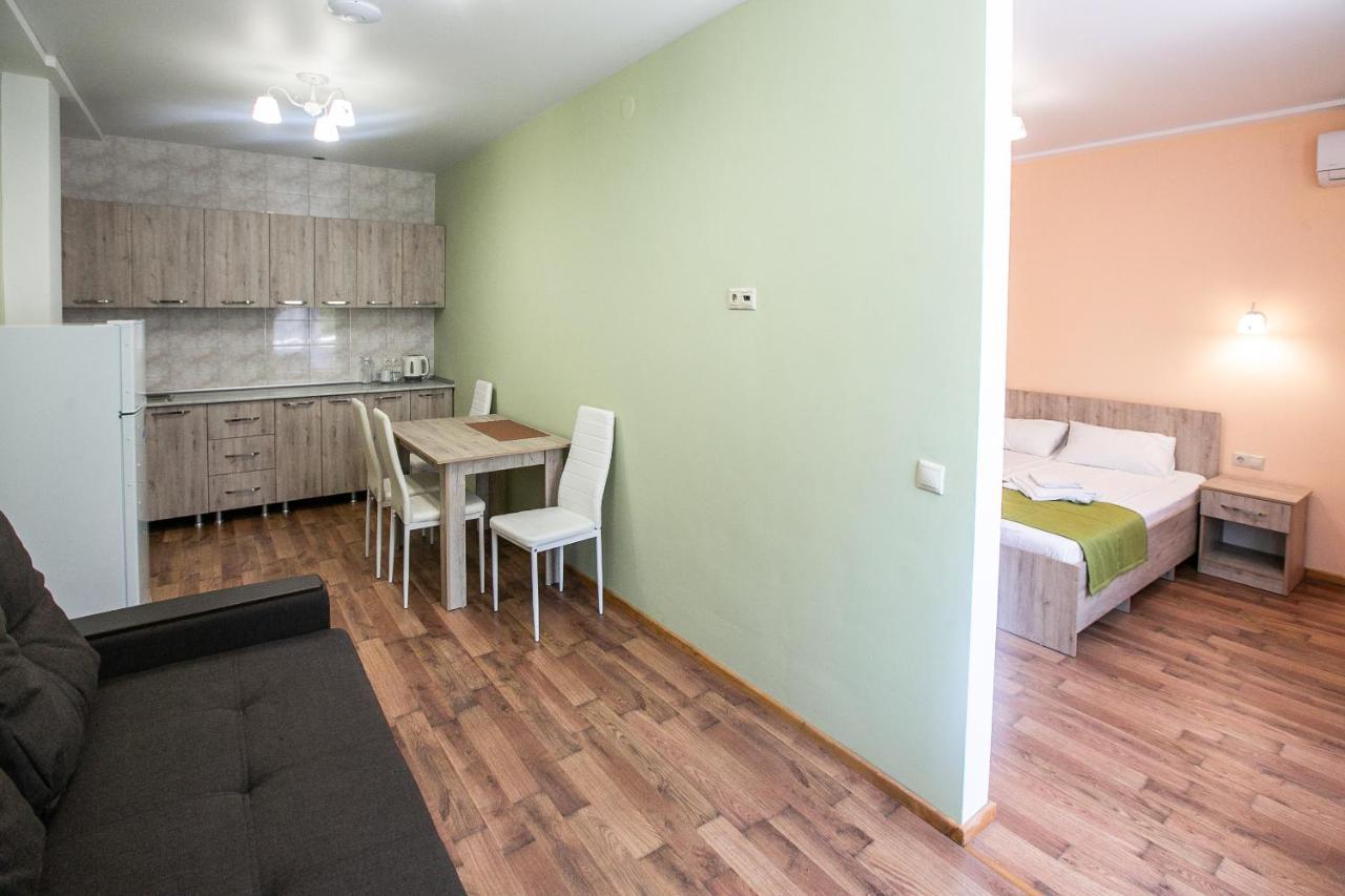 Гостиница "Курорт" Pizunda Exterior photo